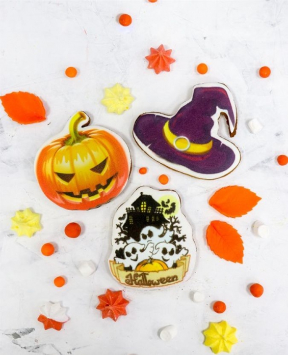   Halloween    . HALLOWEEN -    "9 "
