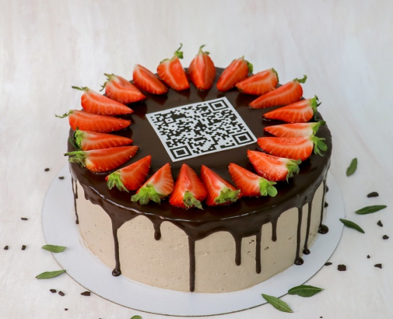 Торт "QR-код" на заказ в Екатеринбурге. Торты на день рождения - от кондитерской фабрики "9 Островов"