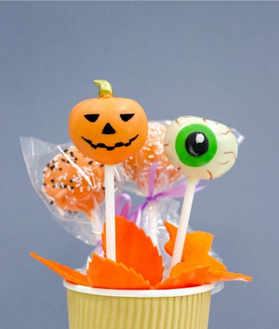 - Halloween    . HALLOWEEN -    "9 "