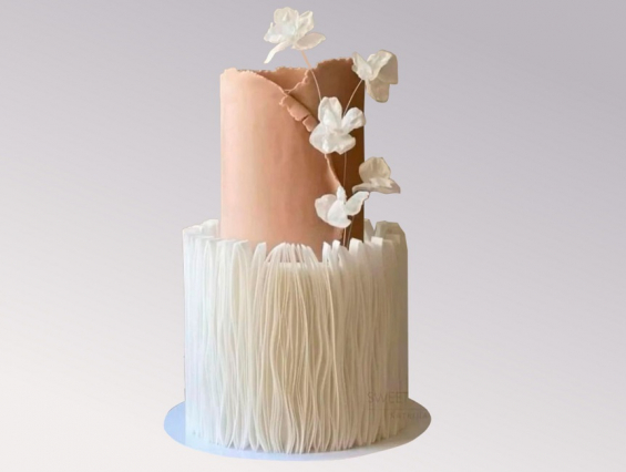 Свадебный торт "Изысканность" на заказ в Екатеринбурге. Свадебные торты - от кондитерской фабрики "9 Островов"