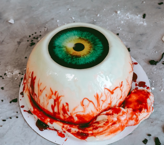  ""    . HALLOWEEN -    "9 "