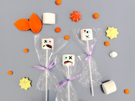 -    . HALLOWEEN -    "9 "