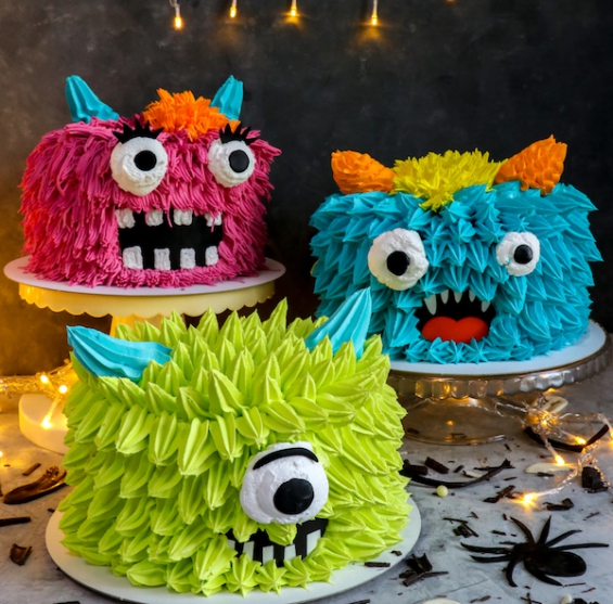   ""    . HALLOWEEN -    "9 "